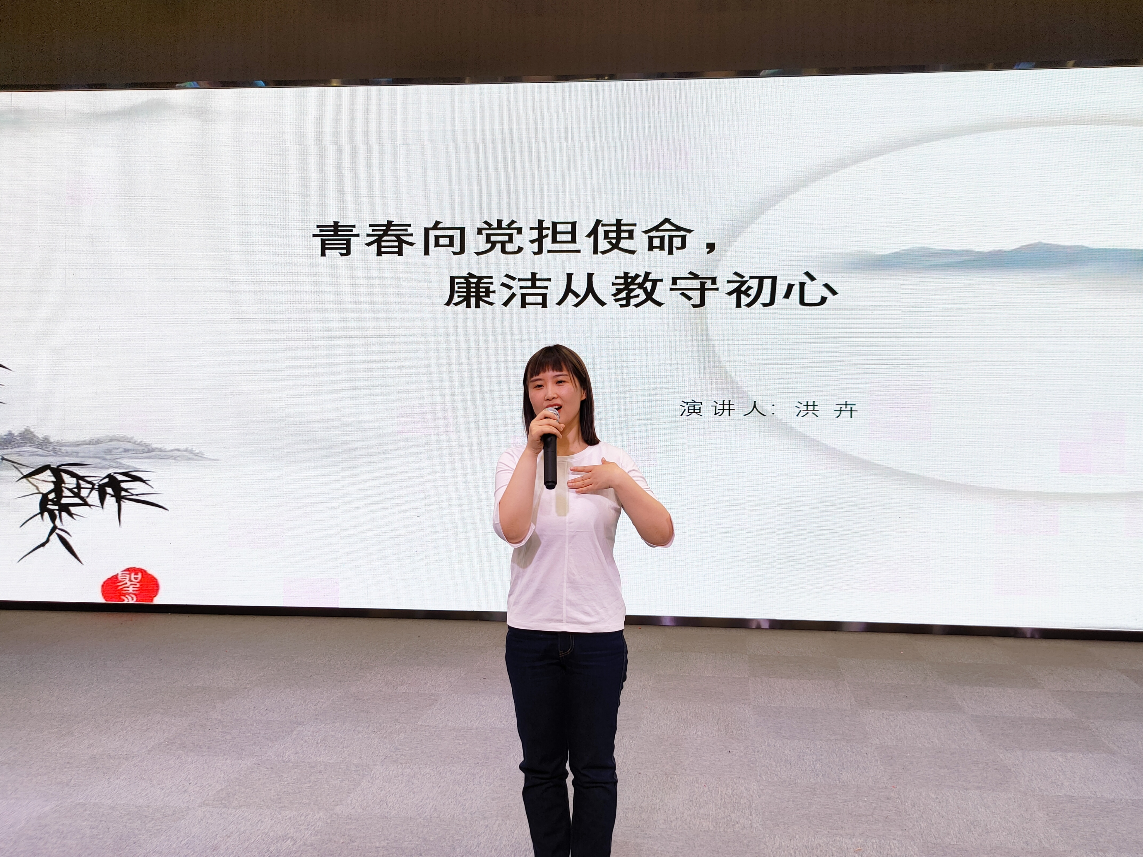 de74d58a66304d8c8848ff27e4ca3b2d.jpg de74d58a66304d8c8848ff27e4ca3b2d.jpg