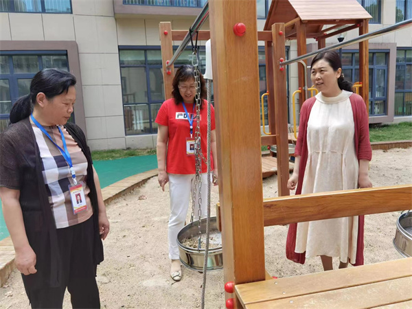 二幼：迎督导检查，筑安全防