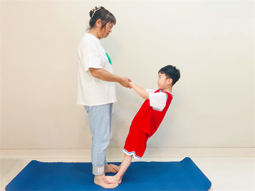 二幼：远离电子产品  动感一"夏"