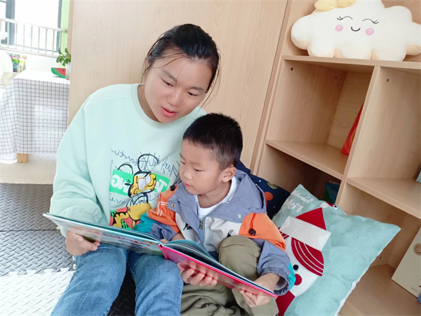 二幼：​读红色经典 &nbsp; 学革命精神