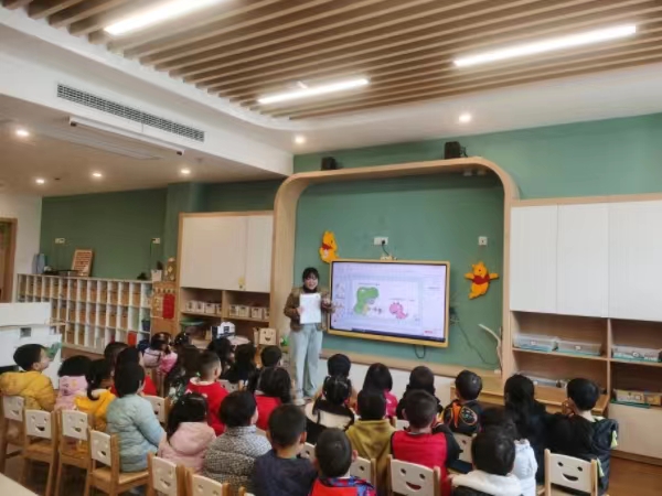 爱护牙齿，从“齿”开始  ——  二幼教育集团海安市彩虹幼儿园小三班家长助教活动