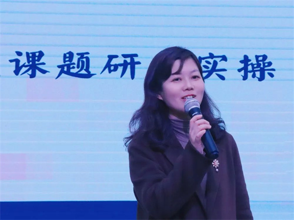 二幼：见“微”知著   “研”途花开