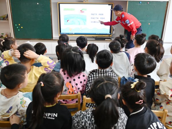 二幼：防溺水！安全必修课