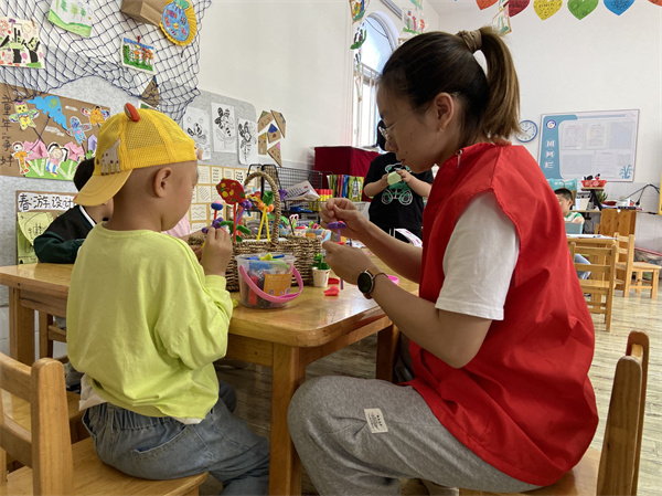 二幼：情暖童心  助力成长