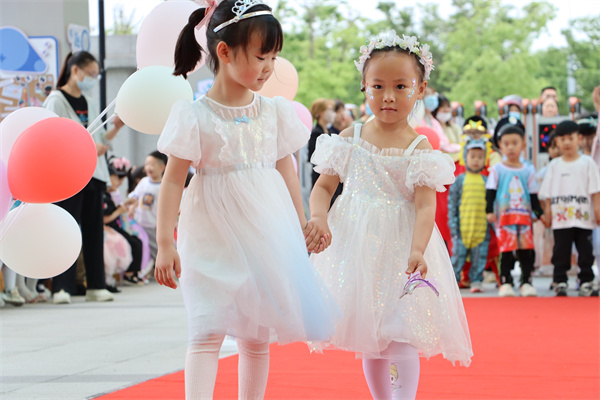 二幼：“六一”嗨翻天