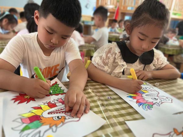 二幼：“童”舟共济  一起向未来