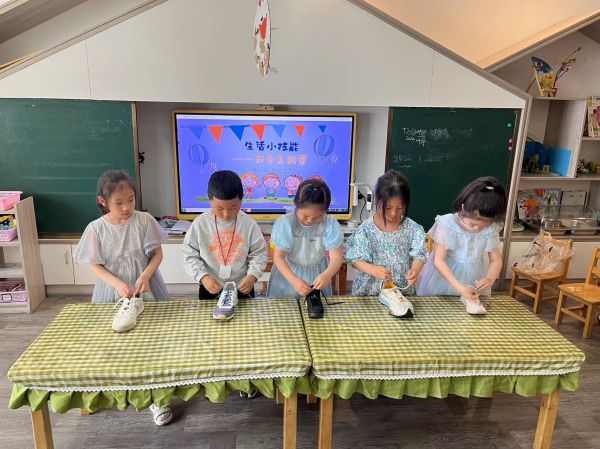 二幼：提高生活技能，做有准备的小学生