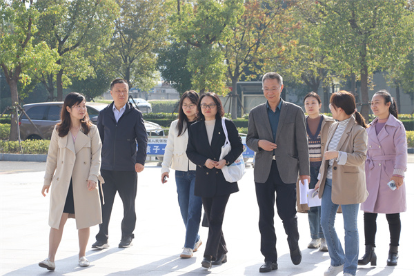 二幼：创建“营养健康餐厅”    我们在行动