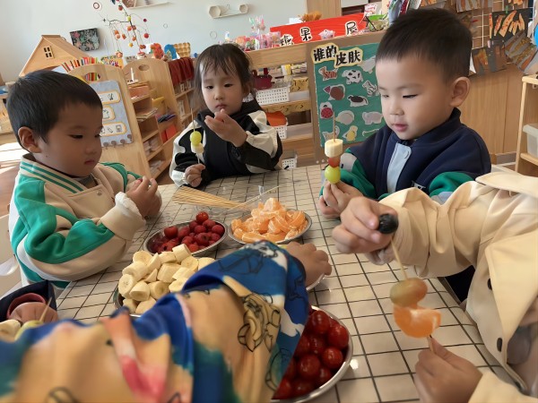 二幼：知传统  品酸甜  串趣味童年