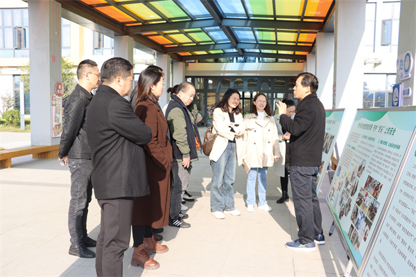 二幼：阳光食堂   为你点赞