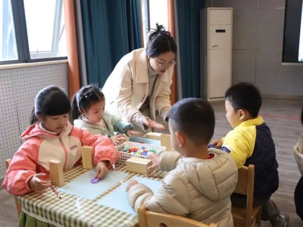 二幼：且行且思    不负冬日赋新能