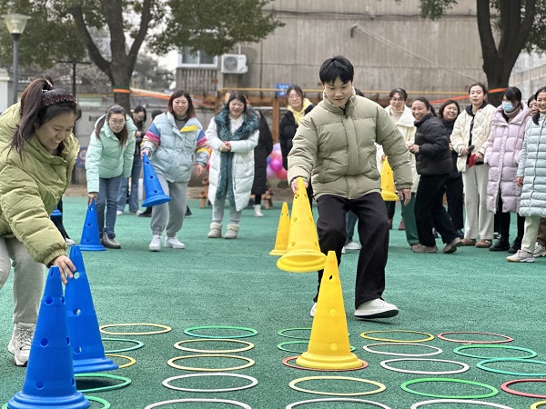 二幼：动起来   拥抱新年