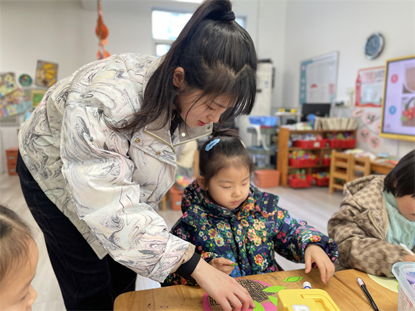 二幼：春日  有爱