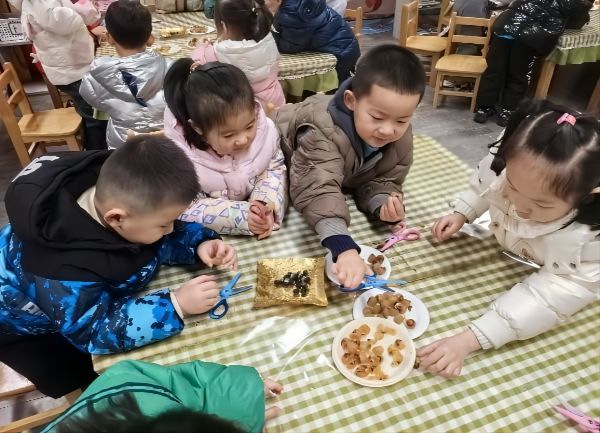 二幼：感恩有您    制“皂”甜蜜