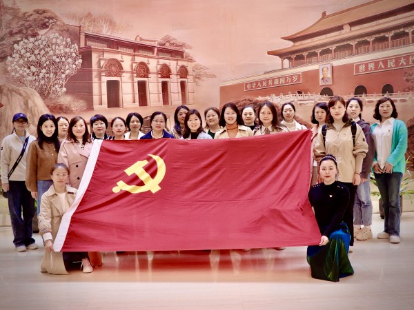 二幼：重走初心路  奋进新征程