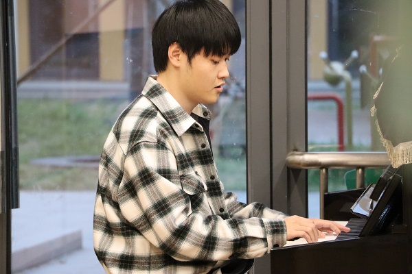 8d2e535776eb4ba882a6941b762516e4.jpg 8d2e535776eb4ba882a6941b762516e4.jpg