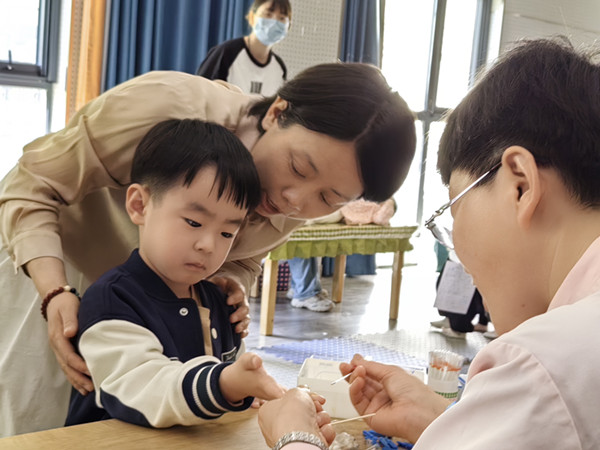 六一体检，护“幼”成长