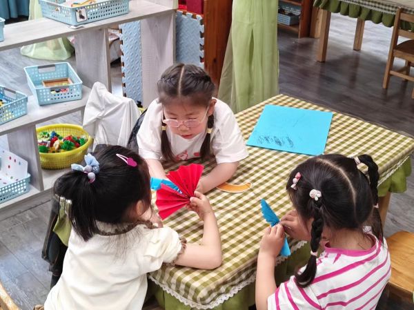 二幼：“漆”彩夏日  美好童年