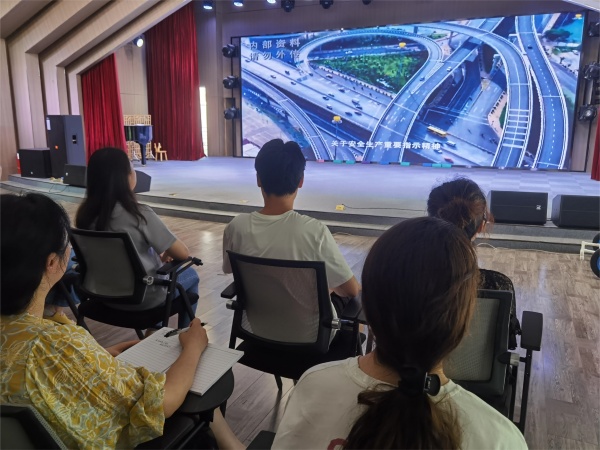 二幼：以案为鉴 警钟长鸣  ——  畅通生命通道