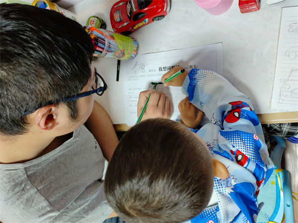 二幼：爱心饲养   家园“童”行