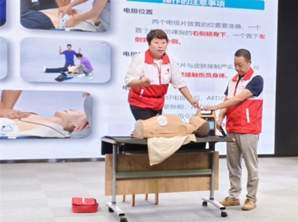 b2e7d4d56a724771ae34d41509cfaeda.jpg b2e7d4d56a724771ae34d41509cfaeda.jpg