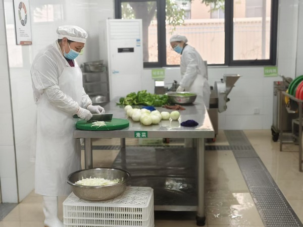 二幼：沉浸式融入，守护舌尖上的安全