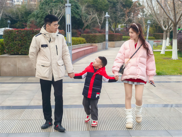 二幼：“趣”运动   “暖”时光