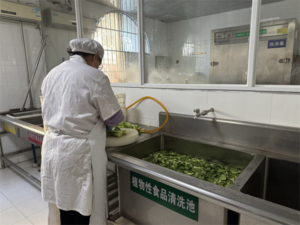 c341a4a52fa04b0da7a57f0b6f1fe077.jpg c341a4a52fa04b0da7a57f0b6f1fe077.jpg