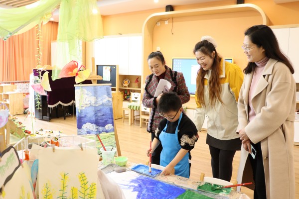 海安市学前教育第二联盟交流活动在二幼彩虹园举行