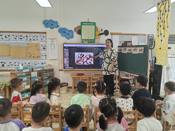 二幼：吃动平衡 呵护健康