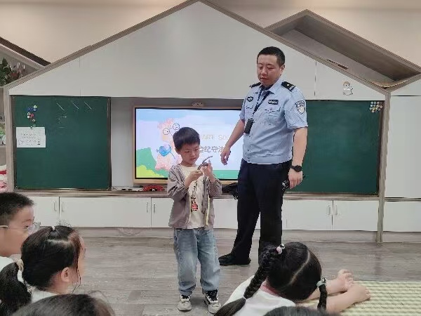 951e8c638bca4f009f128d36377f924c.jpg 951e8c638bca4f009f128d36377f924c.jpg