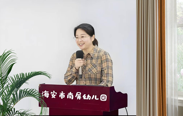 仲建华老师：以爱为帆，向光而行