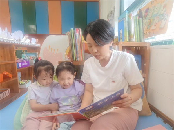 王小丽老师：在关系中给幼儿温暖的底色