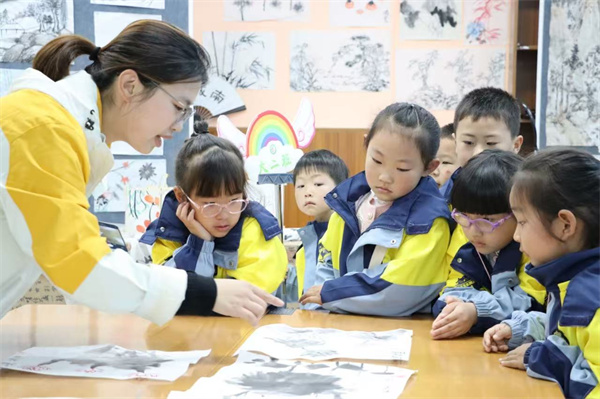 杨静文老师：师者微光 —— 以爱为炬，伴童星闪耀