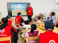 二幼：情暖重阳   孝润童心