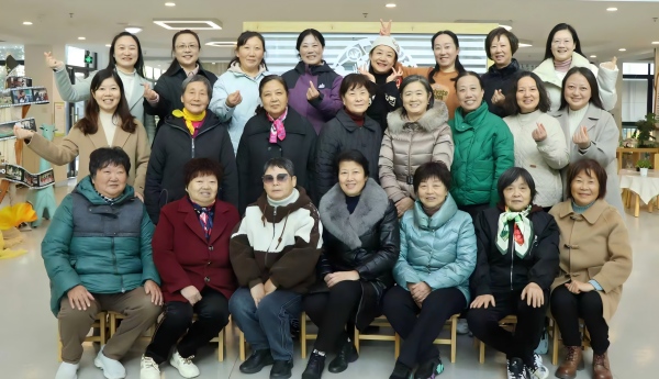 二幼：岁月如歌  温情永驻——退休教师返园活动