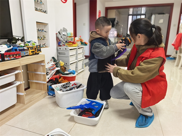 二幼：劳动润童心 温情伴成长